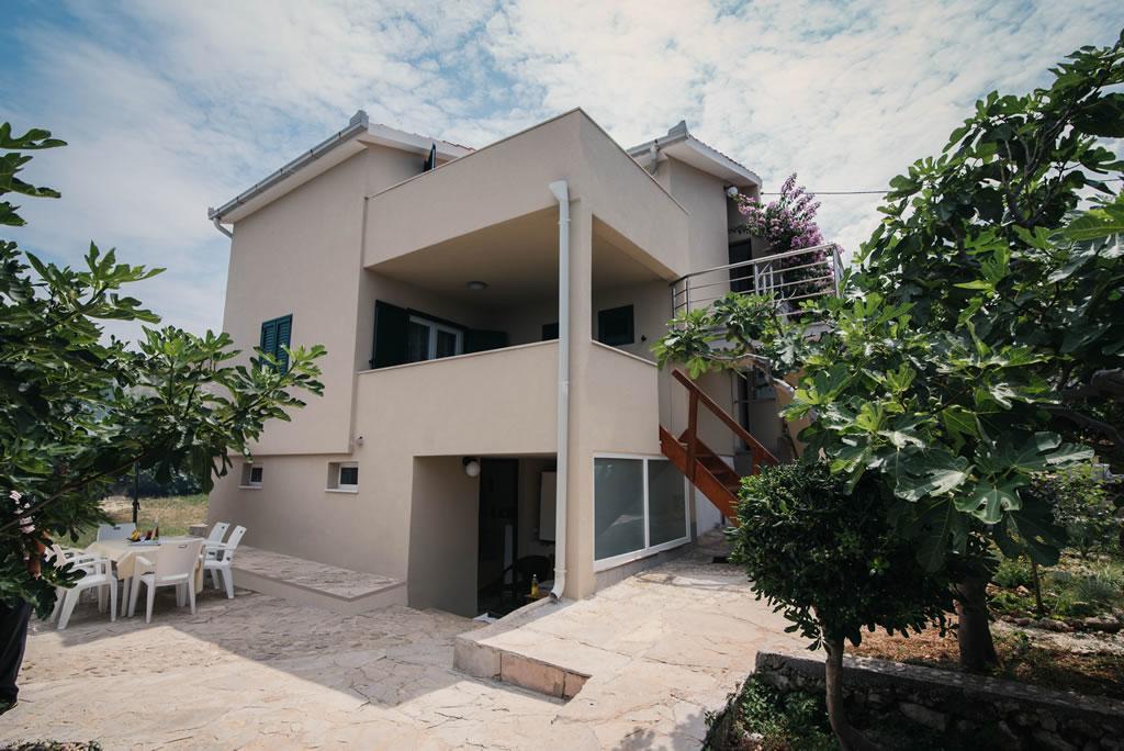 Apartments Mara 斯普利特卡 外观 照片